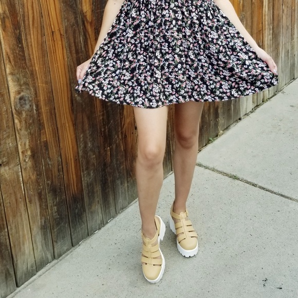 Chunky 90s Grunge Summer Shoes - Picture 5 of 5